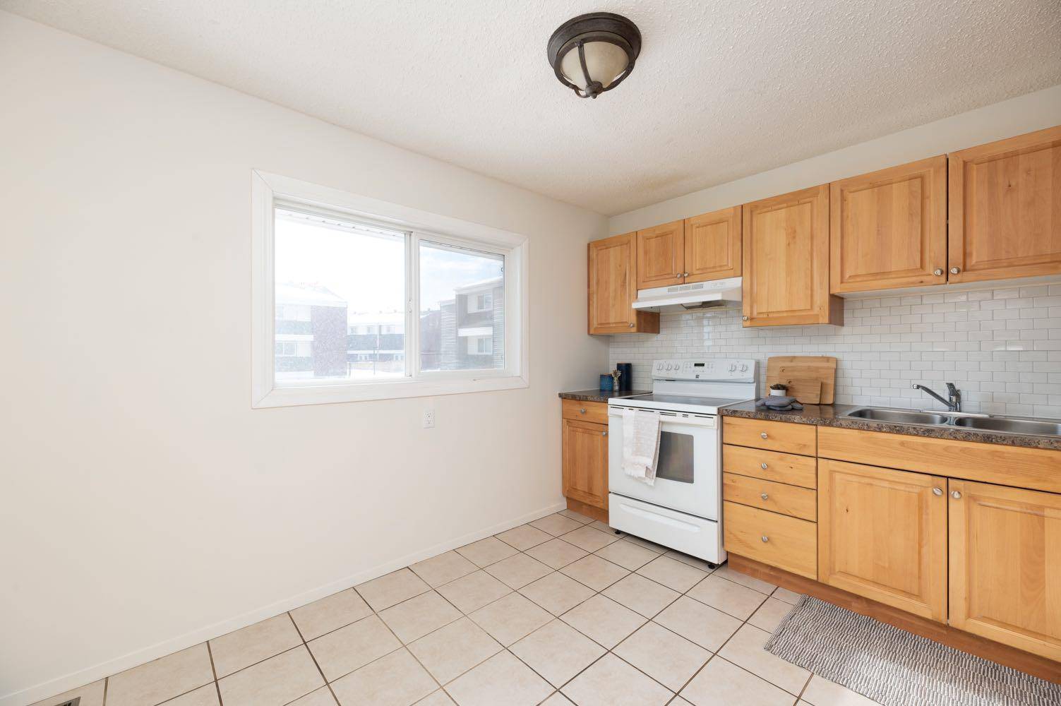 Fort Mcmurray, AB T9H 3S5,400 Silin Forest RD #6