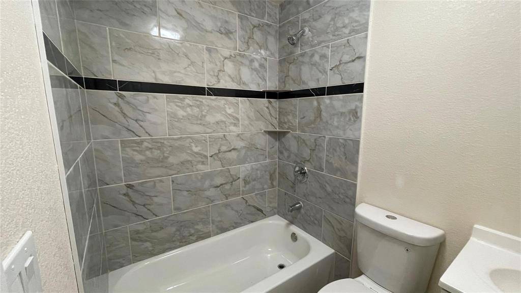 Henrietta, TX 76365,709 E Crafton Street