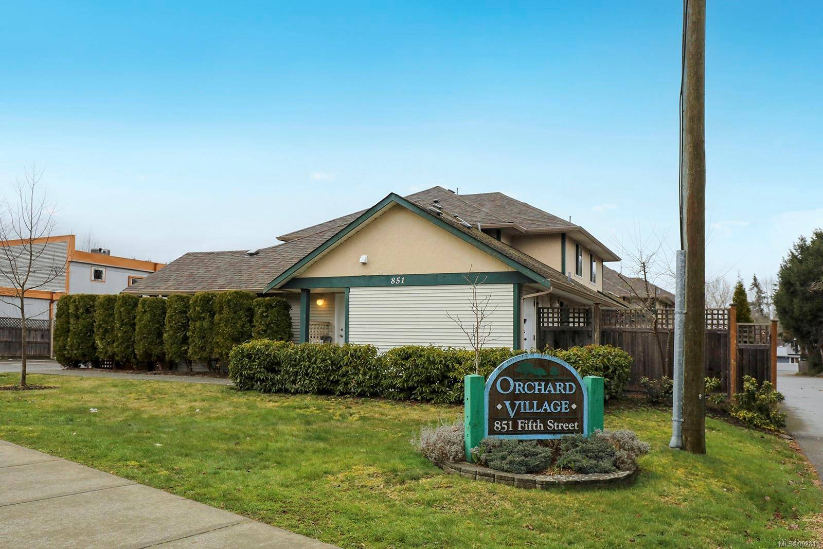 Courtenay, BC V9N 1K8,851 5th St #1A