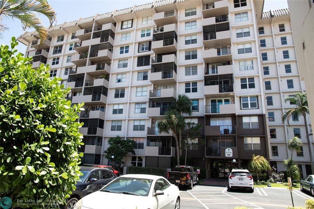 Pompano Beach, FL 33062,777 S Federal Hwy  #RP901