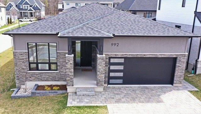 London South, ON N6K 0J2,992 Trailsway AVE