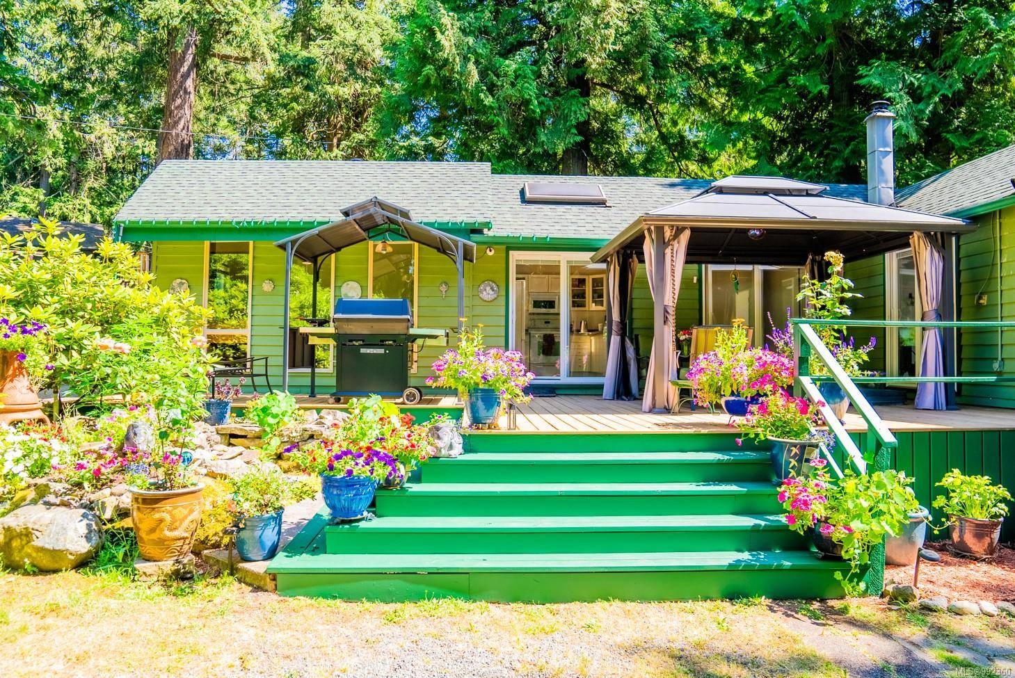 Pender Island, BC V0N 2M2,3780 Privateers Rd