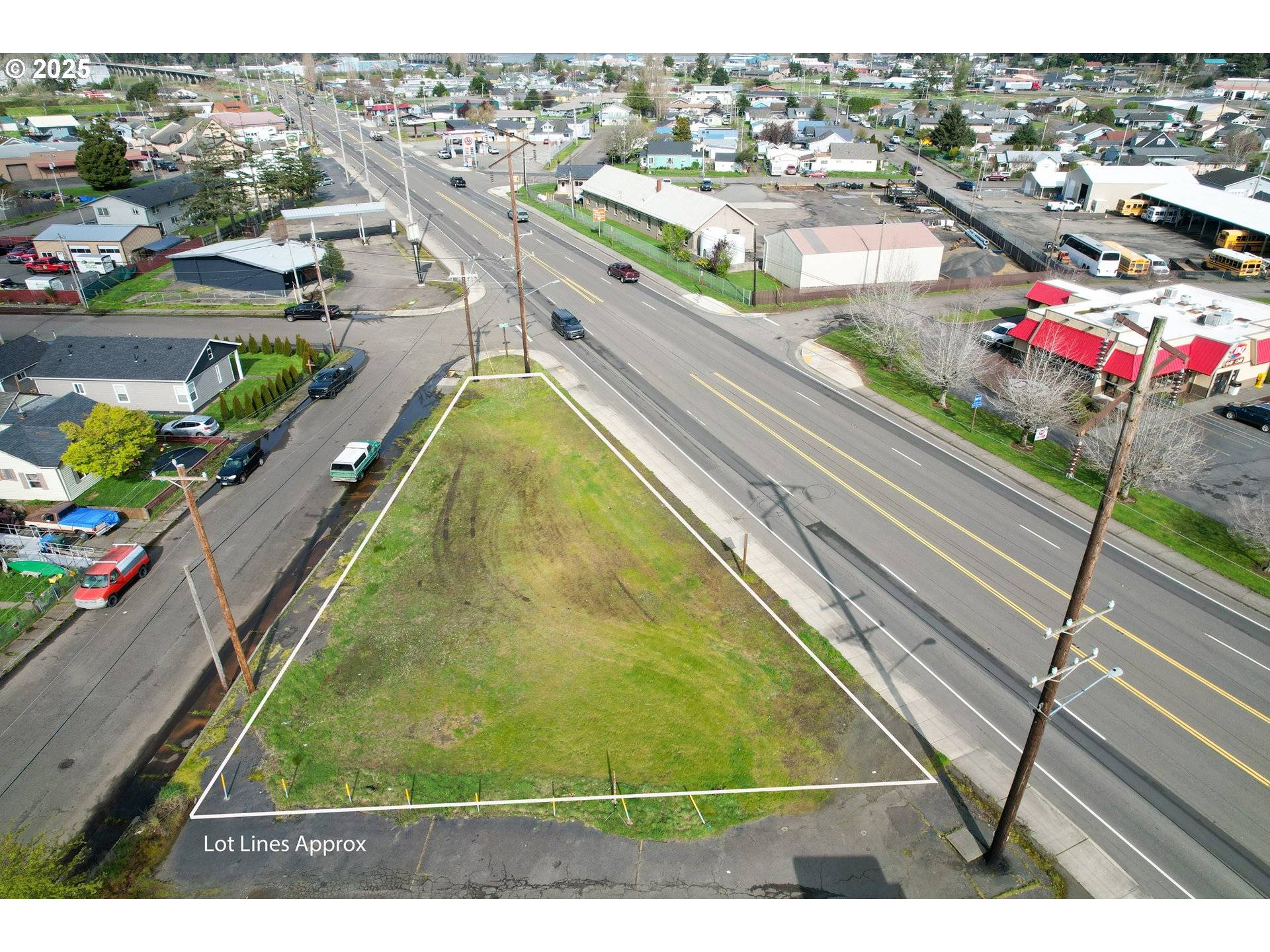Reedsport, OR 97467,1241 HIGHWAY 101