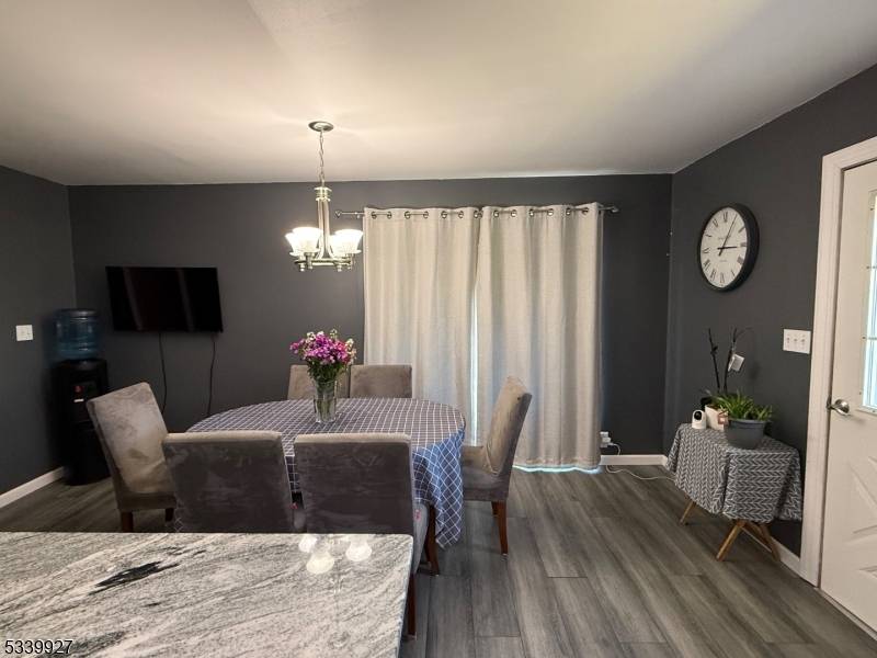 West Milford Twp., NJ 07480,61 Lindys Dr