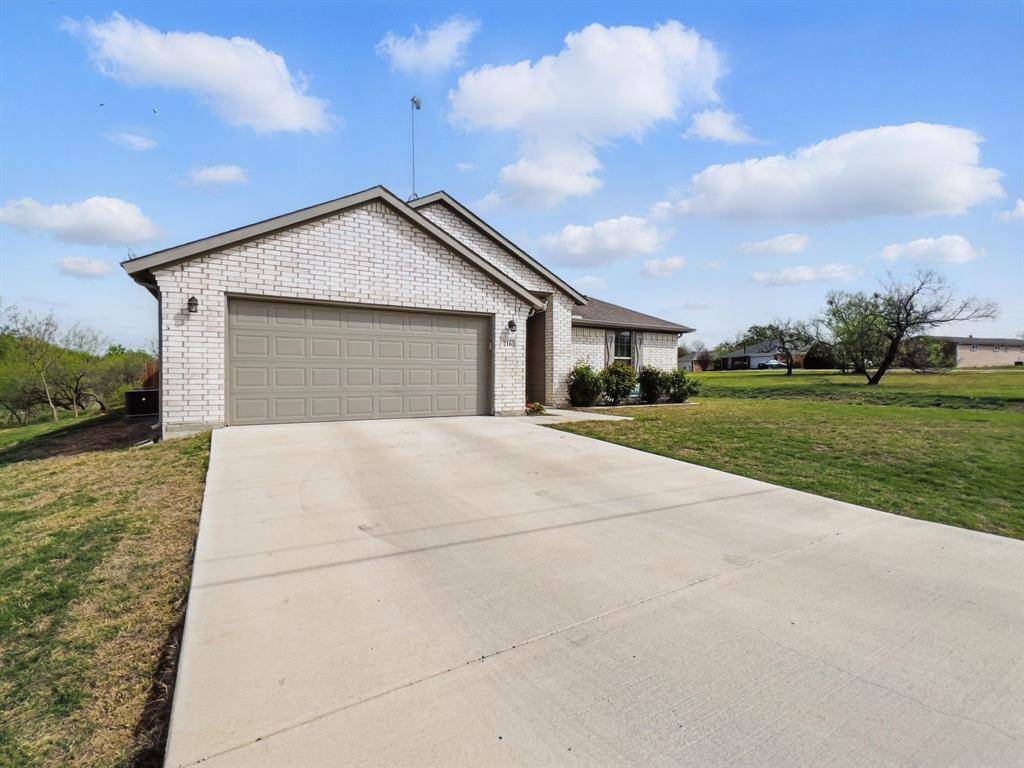 Runaway Bay, TX 76426,216 Runaway Bay Drive