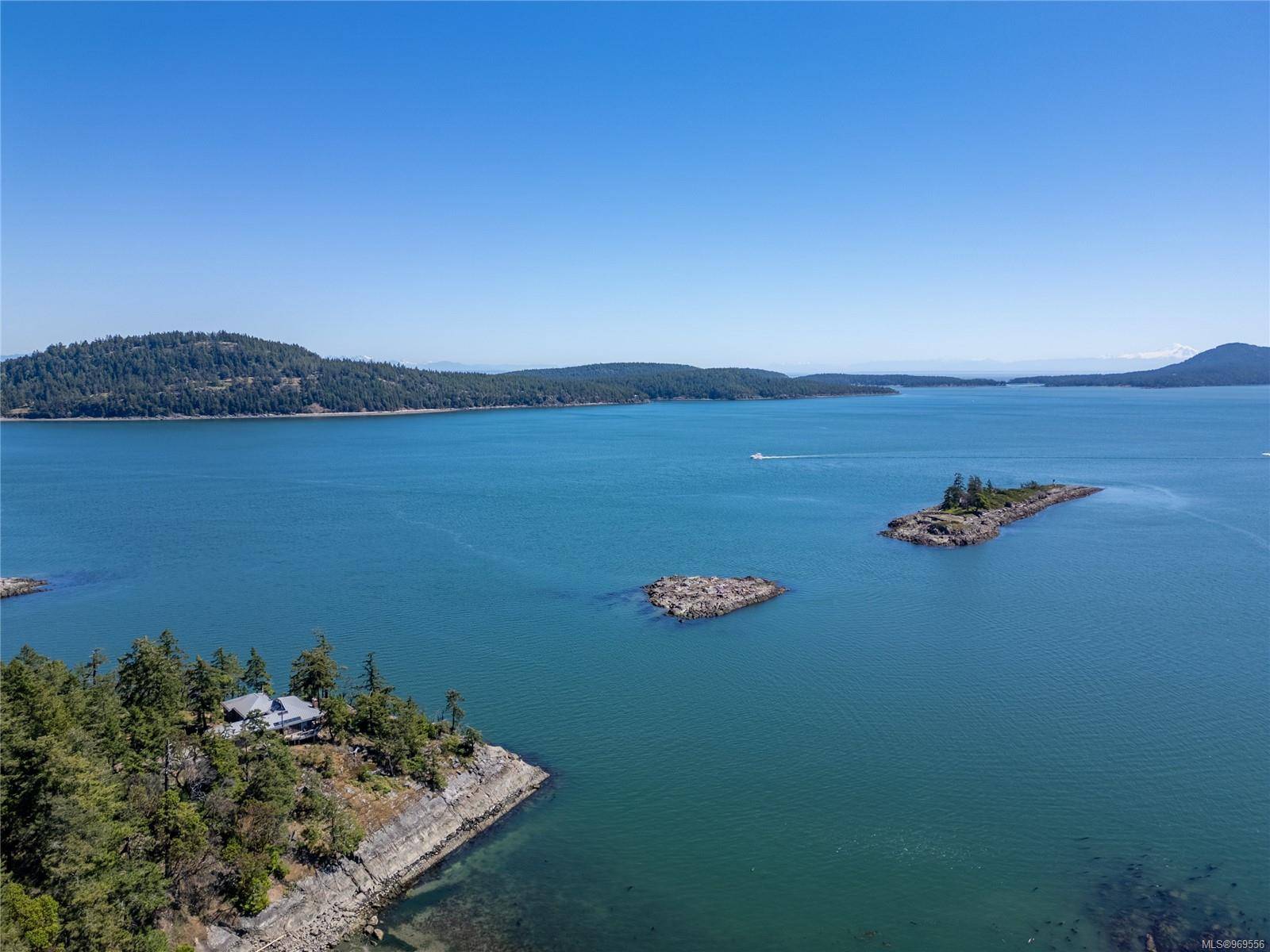 Pender Island, BC V0N 2M1,4308 Clam Bay Rd