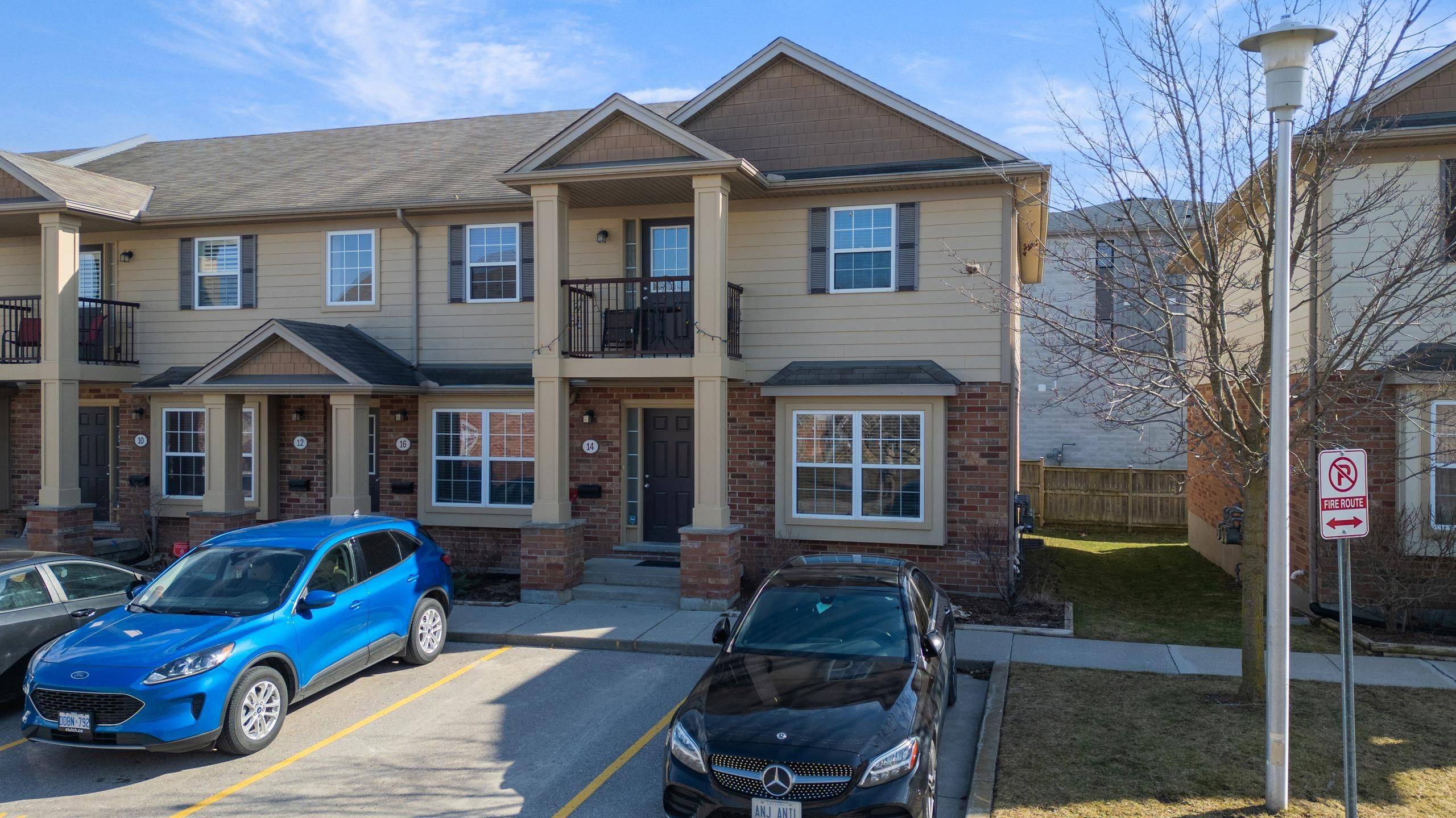 London, ON N6M 0A7,3320 Meadowgate BLVD #14