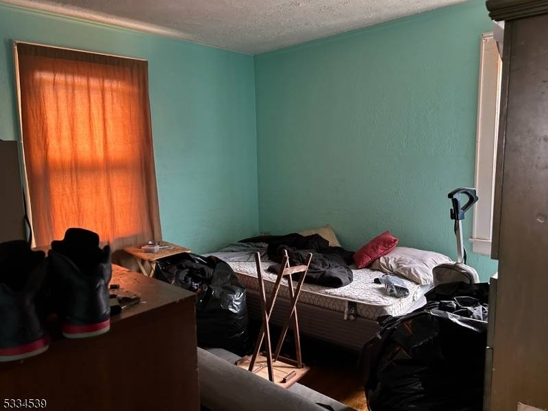 Hillside Twp., NJ 07205,115 Hollywood Ave