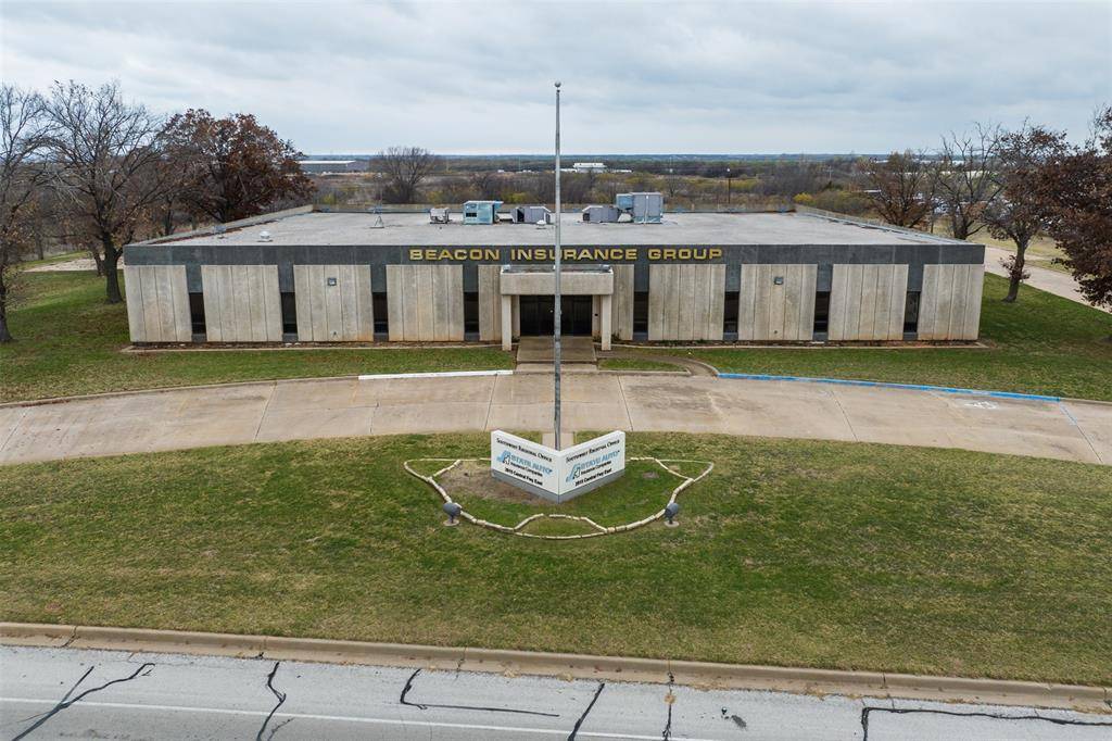 Wichita Falls, TX 76302,2915 E Central Freeway