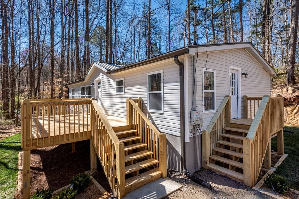 Talking Rock, GA 30175,196 Twin Mountain Lake Circle