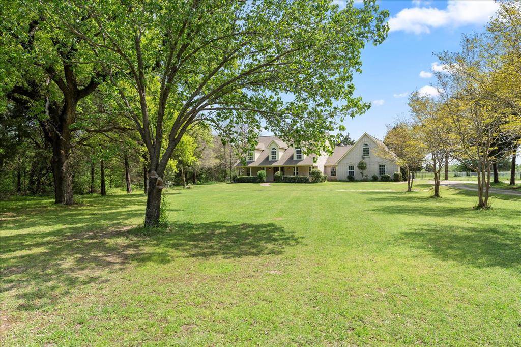 Corsicana, TX 75109,9006 County Road 2175