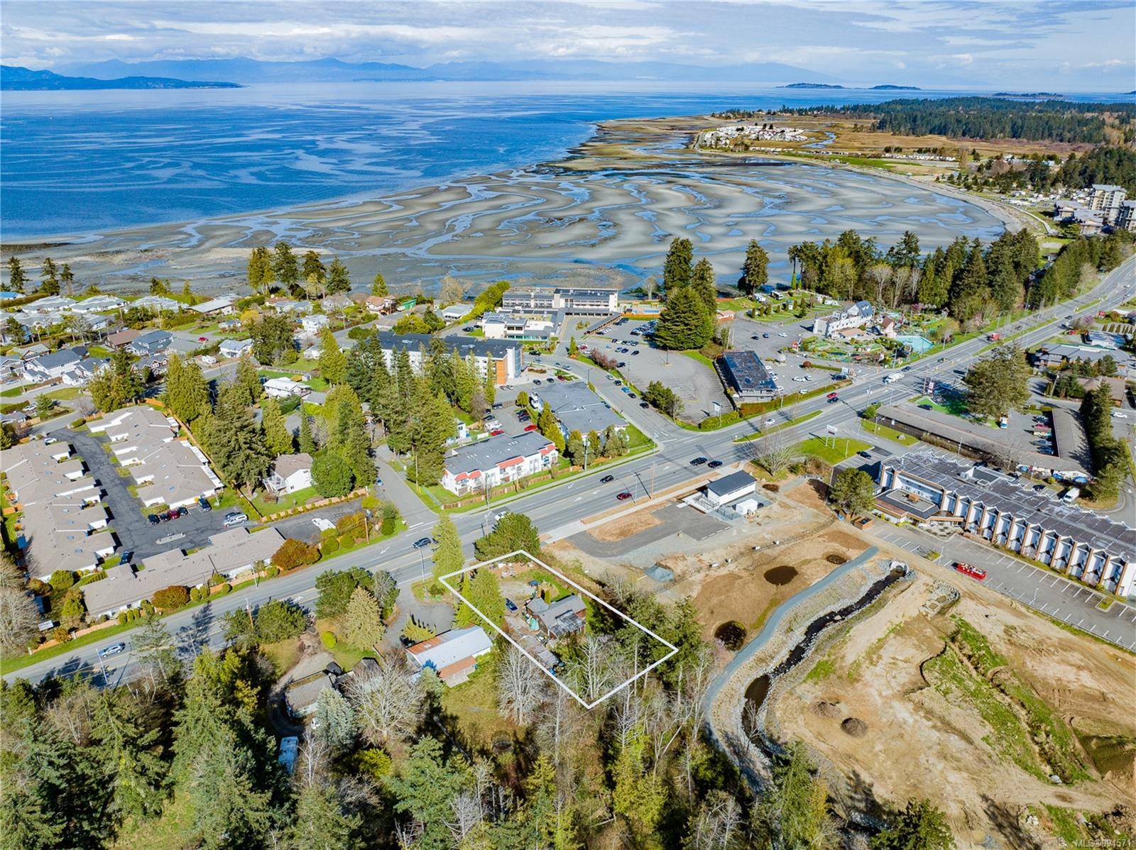 Parksville, BC V9P 1H2,456 Island Hwy W