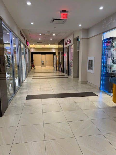 Toronto C01, ON M5B 1S8,384 Yonge ST #118