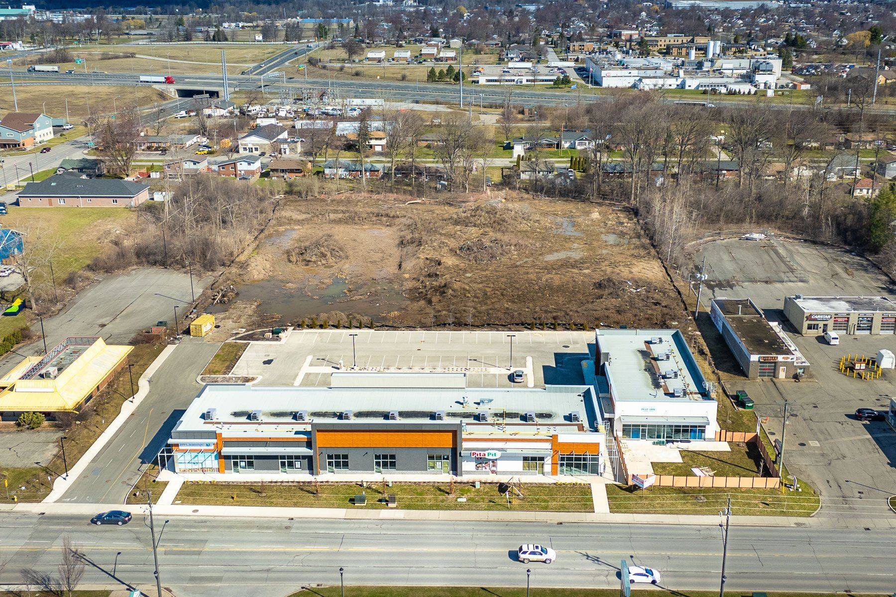 Fort Erie, ON L2A 1M9,315 Garrison RD #5