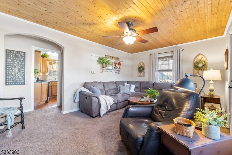 Clark Twp., NJ 07066,9 Sunset Dr