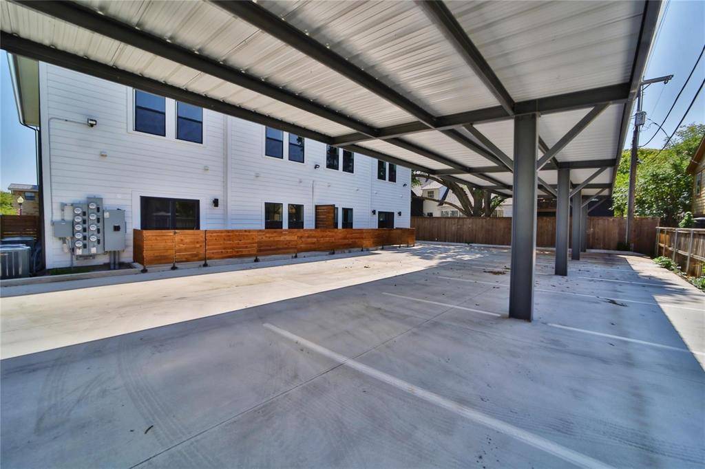 Fort Worth, TX 76104,1322 Lipscomb Street #301