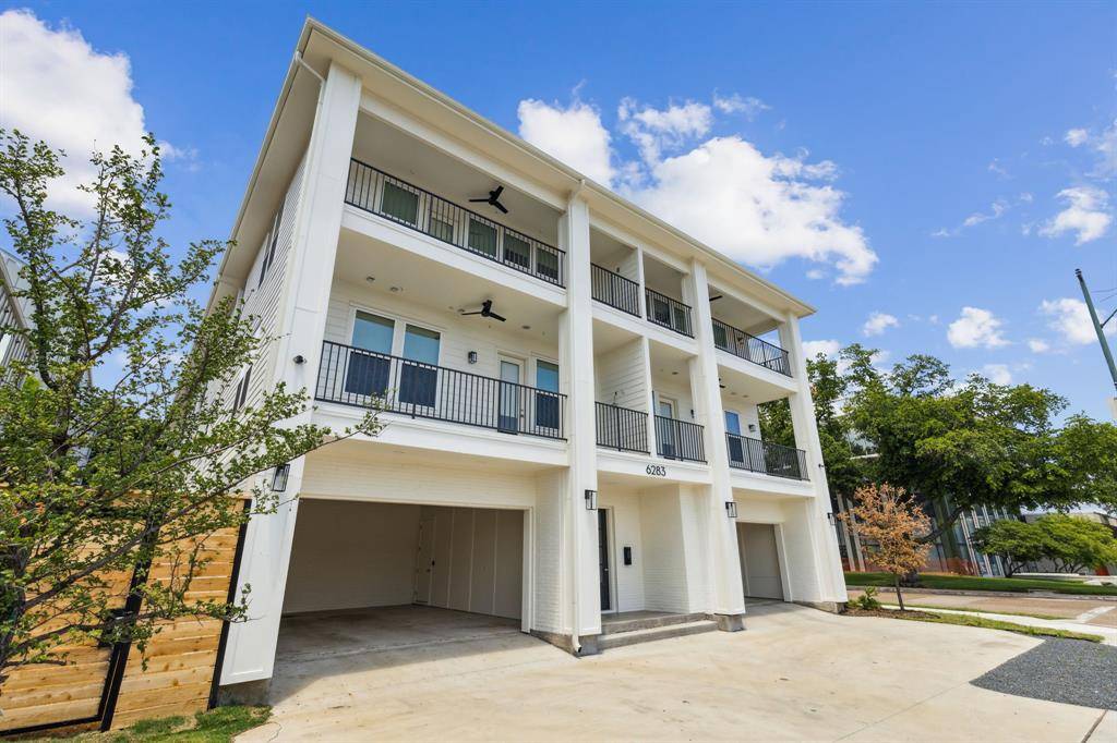 Dallas, TX 75214,6283 La Vista Drive #204