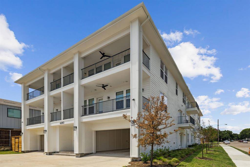 Dallas, TX 75214,6283 La Vista Drive #204