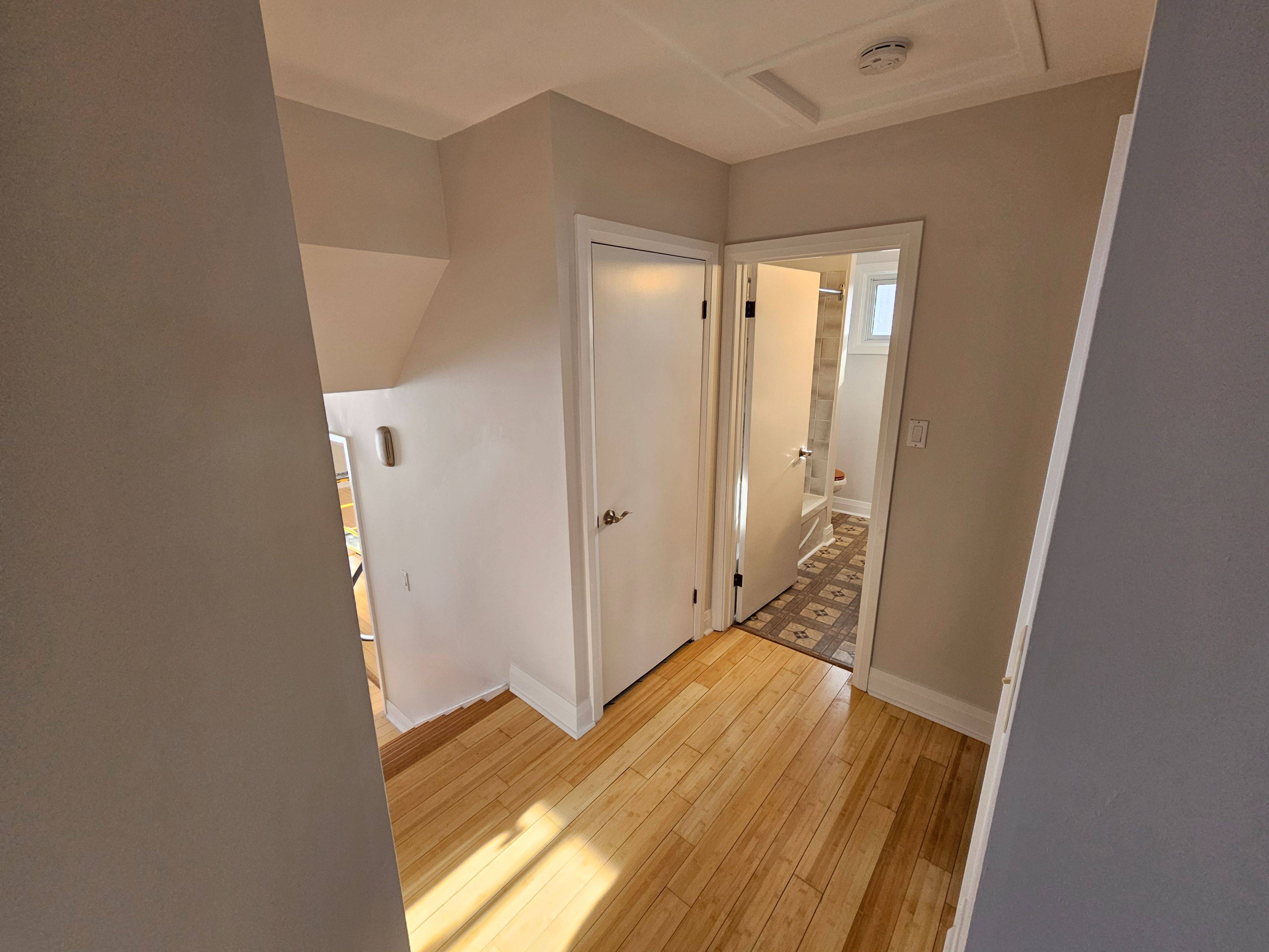 Belleville, ON K8P 4J8,8 Village DR