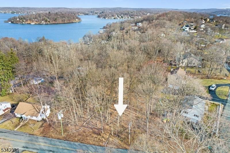 Jefferson Twp., NJ 07849,53 Nolans Point Rd