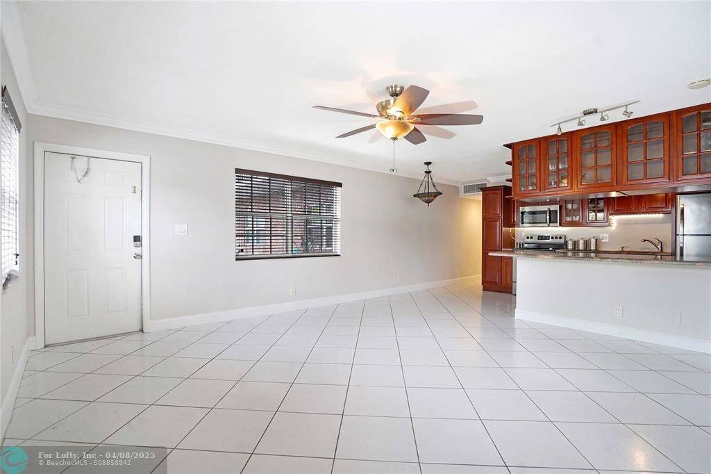 Fort Lauderdale, FL 33306,2701 Middle River Dr #10