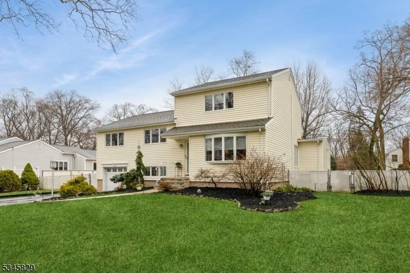 Paramus Boro, NJ 07652,191 Mayfair Rd