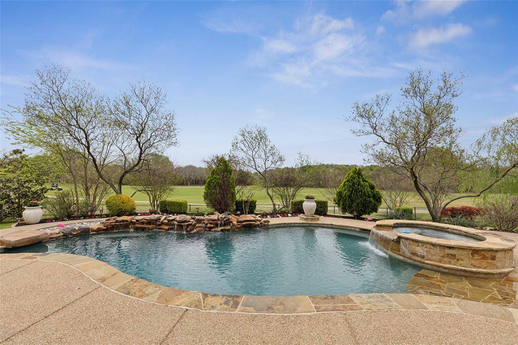 Trophy Club, TX 76262,2202 Abby Lane