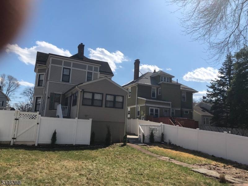 Roselle Boro, NJ 07203,150 W 5Th Ave