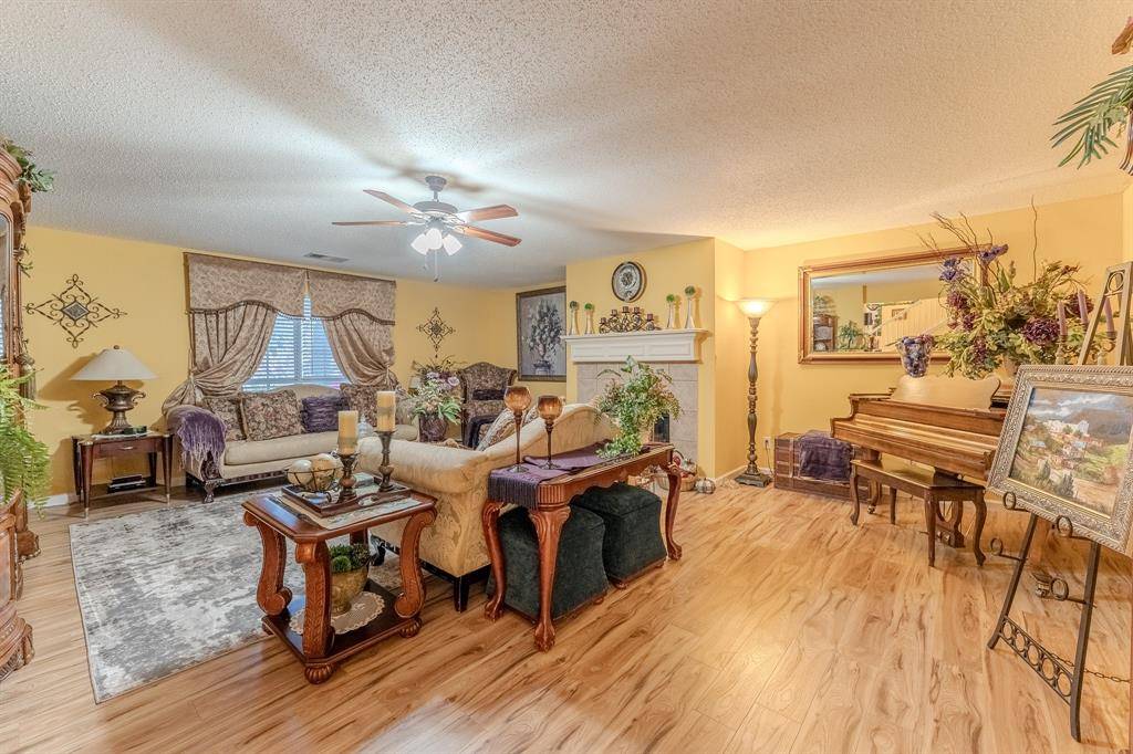Lancaster, TX 75146,441 Cloverleaf Drive