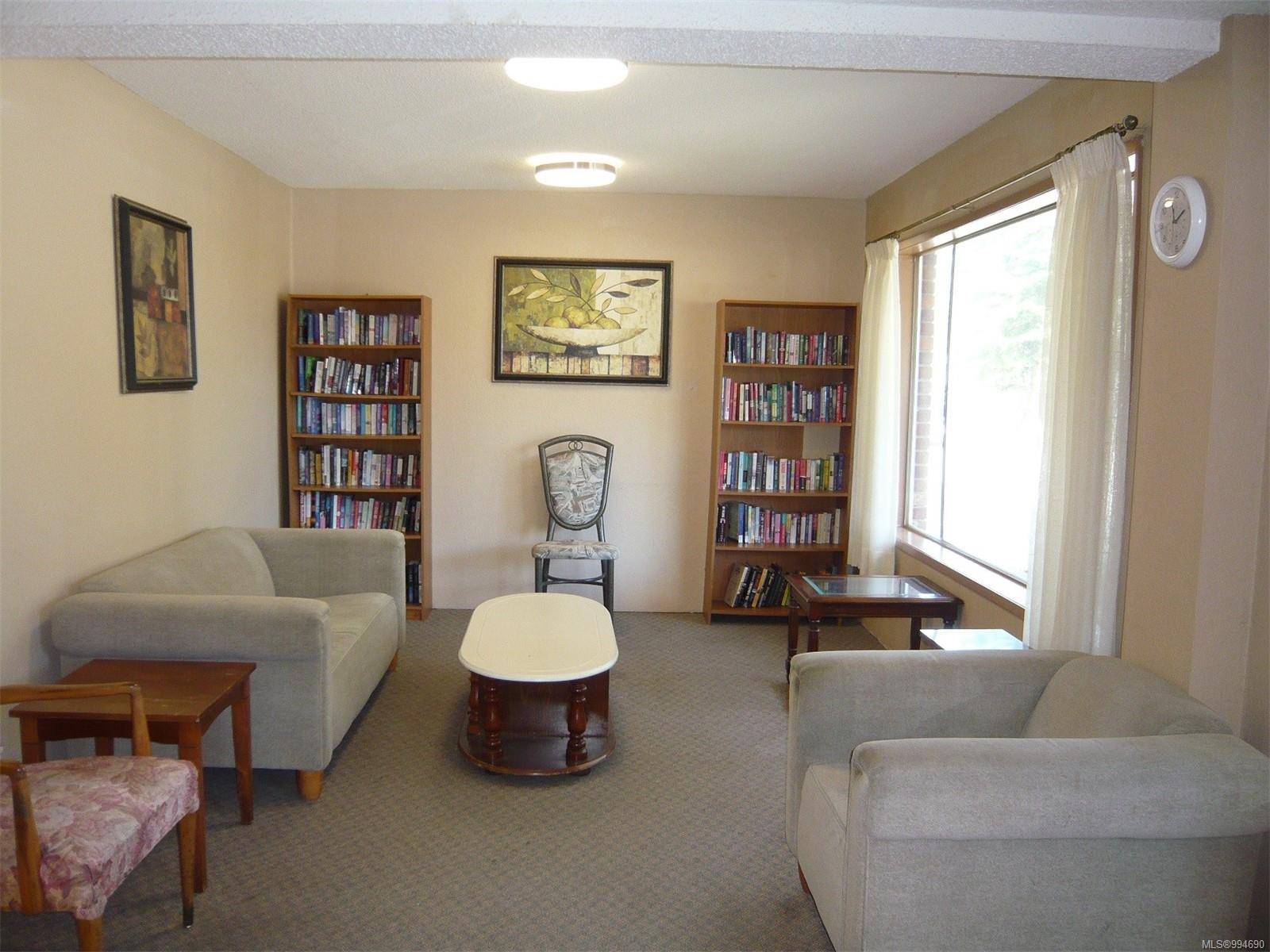 Campbell River, BC V9W 2S4,322 Birch St #208