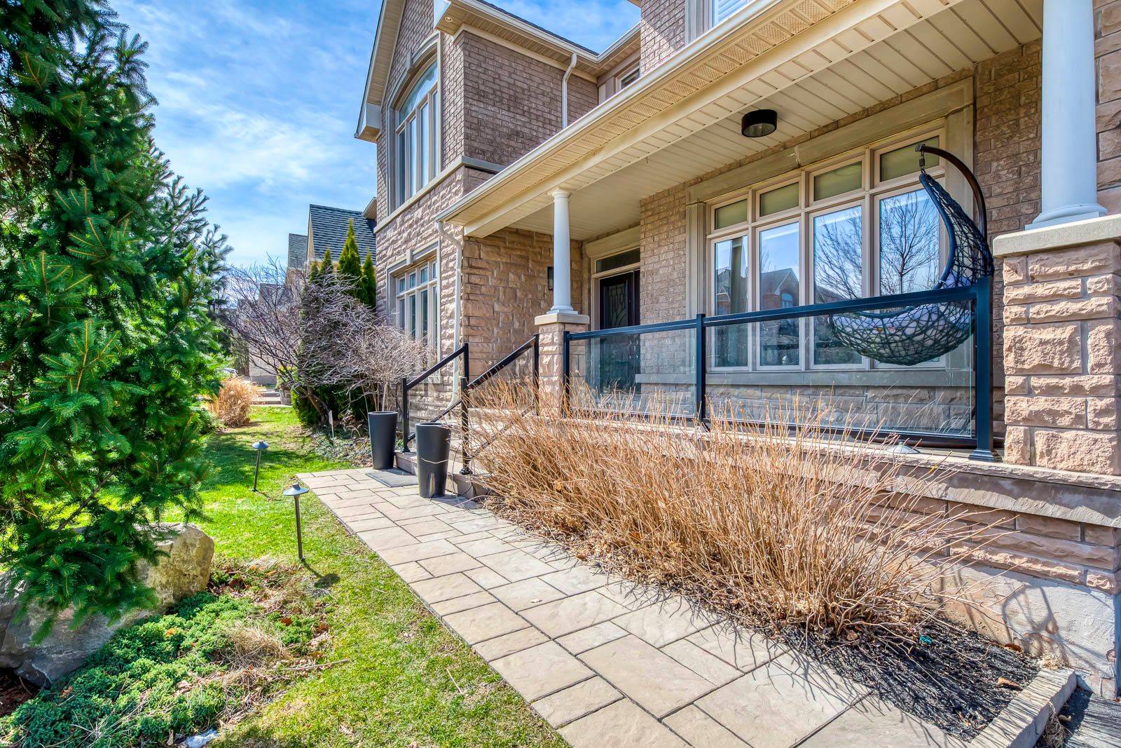 1385 Arrowhead RD, Oakville, ON L6H 7P7