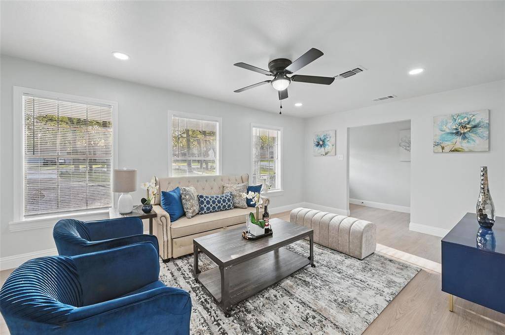 Fort Worth, TX 76112,1704 Tierney Road
