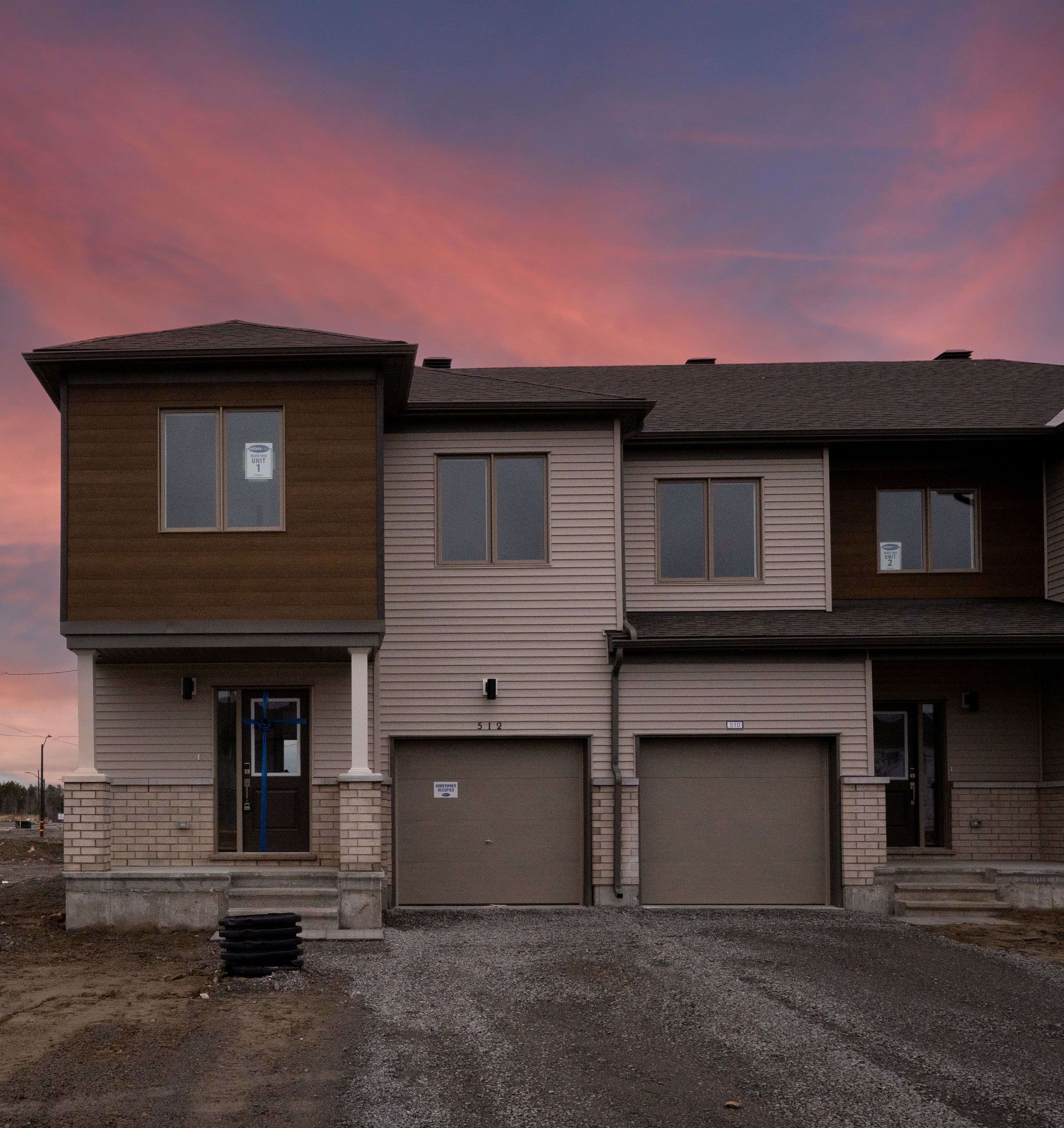 North Grenville, ON K0G 1J0,512 Aven ST