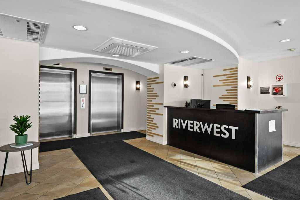 1078 6 AVE SW #902, Calgary, AB T2P 5N6