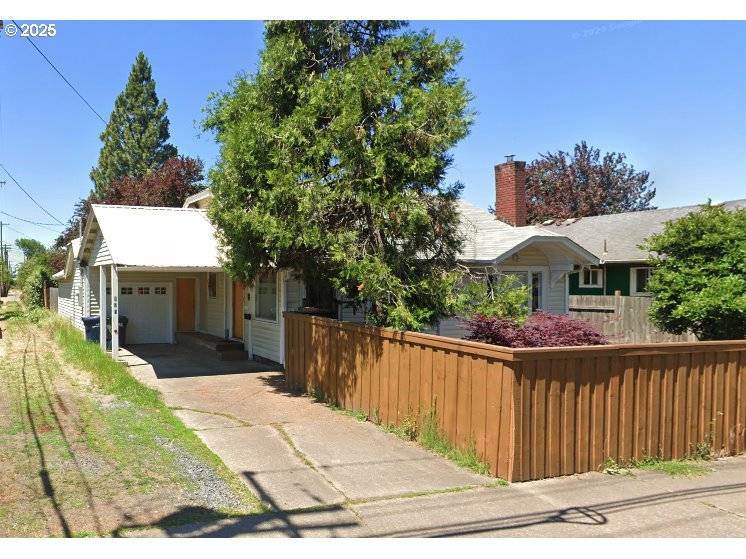 Eugene, OR 97402,924 CHAMBERS ST