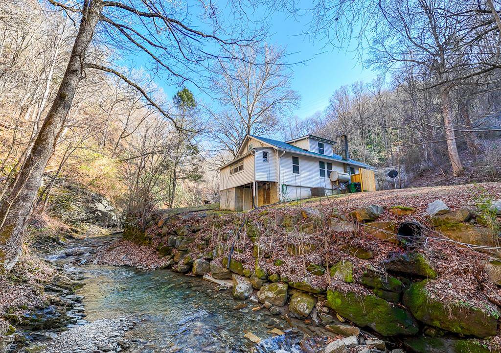 Bryson City, NC 28713,12730 Hwy 19