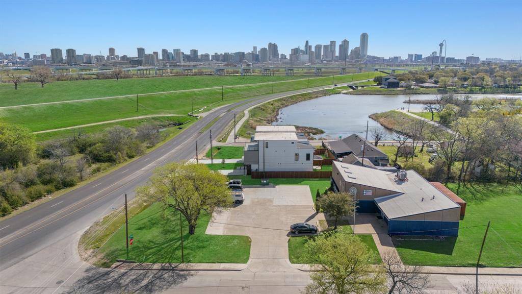 Dallas, TX 75212,1432 Canada Drive