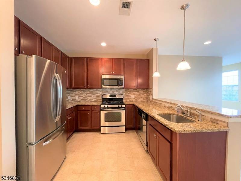 Riverdale Boro, NJ 07457,3211 Ramapo Ct #3211