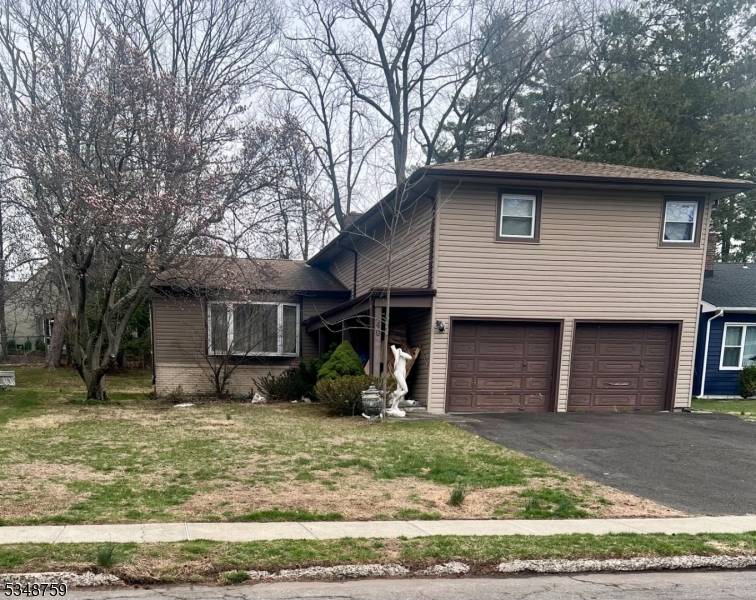 Maplewood Twp., NJ 07040,40 Essex Rd