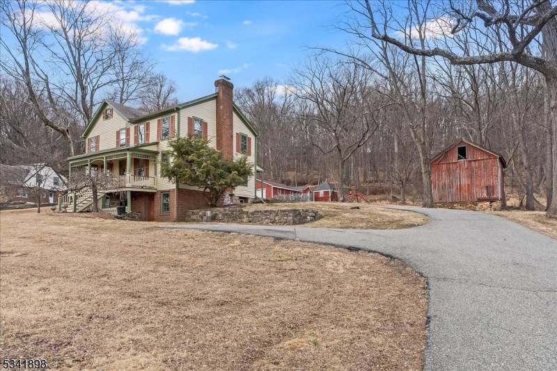 Mendham Twp., NJ 07945,3 Mountainside Rd