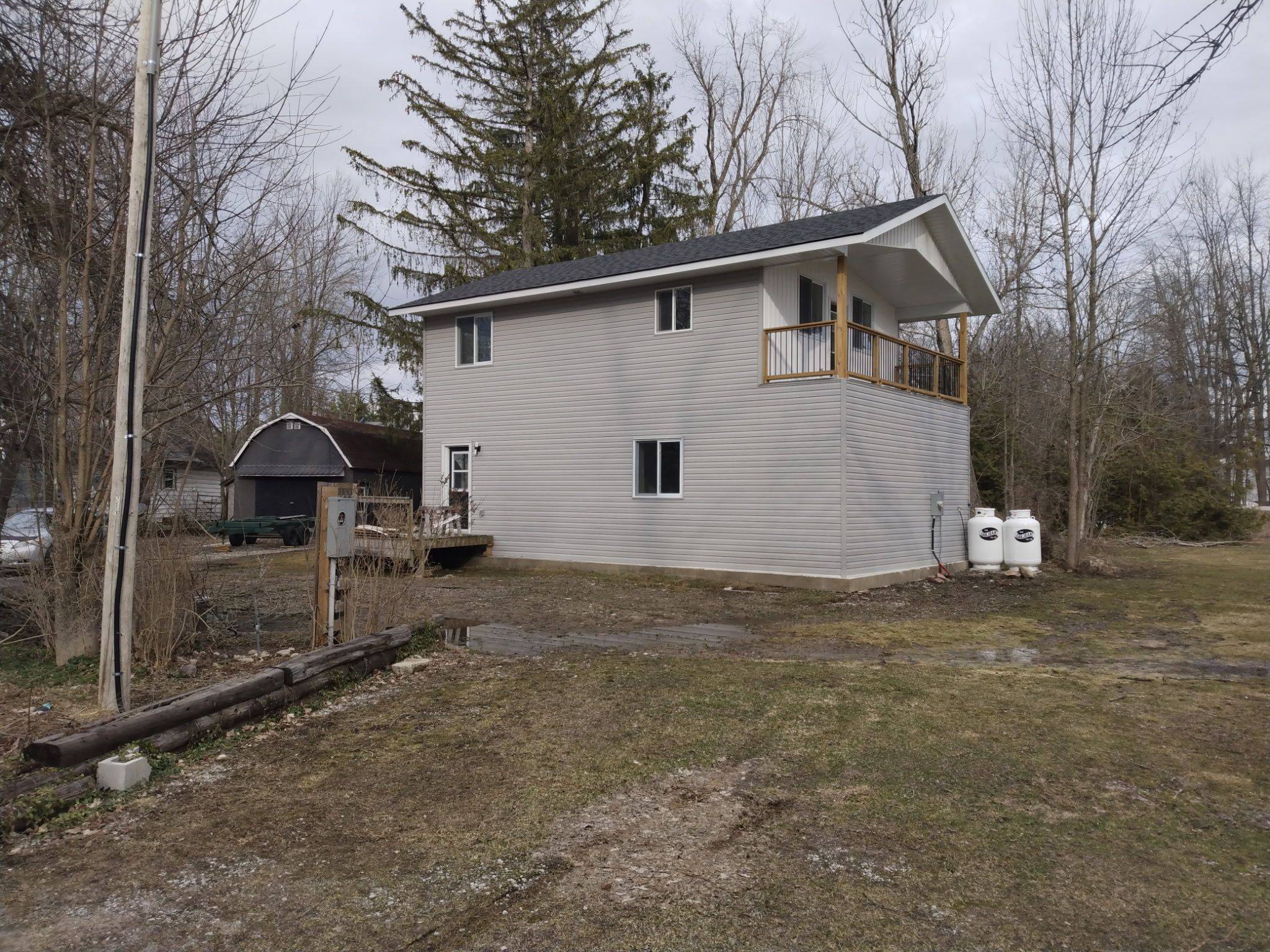 Ramara, ON L0K 2B0,7177 Beach DR