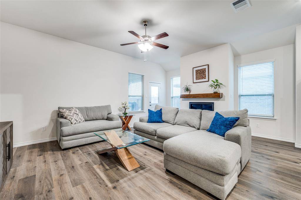 Aubrey, TX 76227,2818 Moccasin Lane