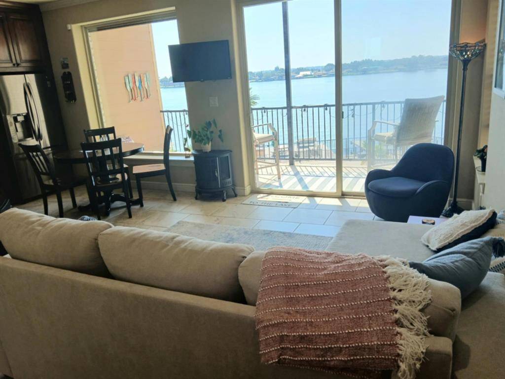 Granbury, TX 76048,401 E Pearl Street #3202