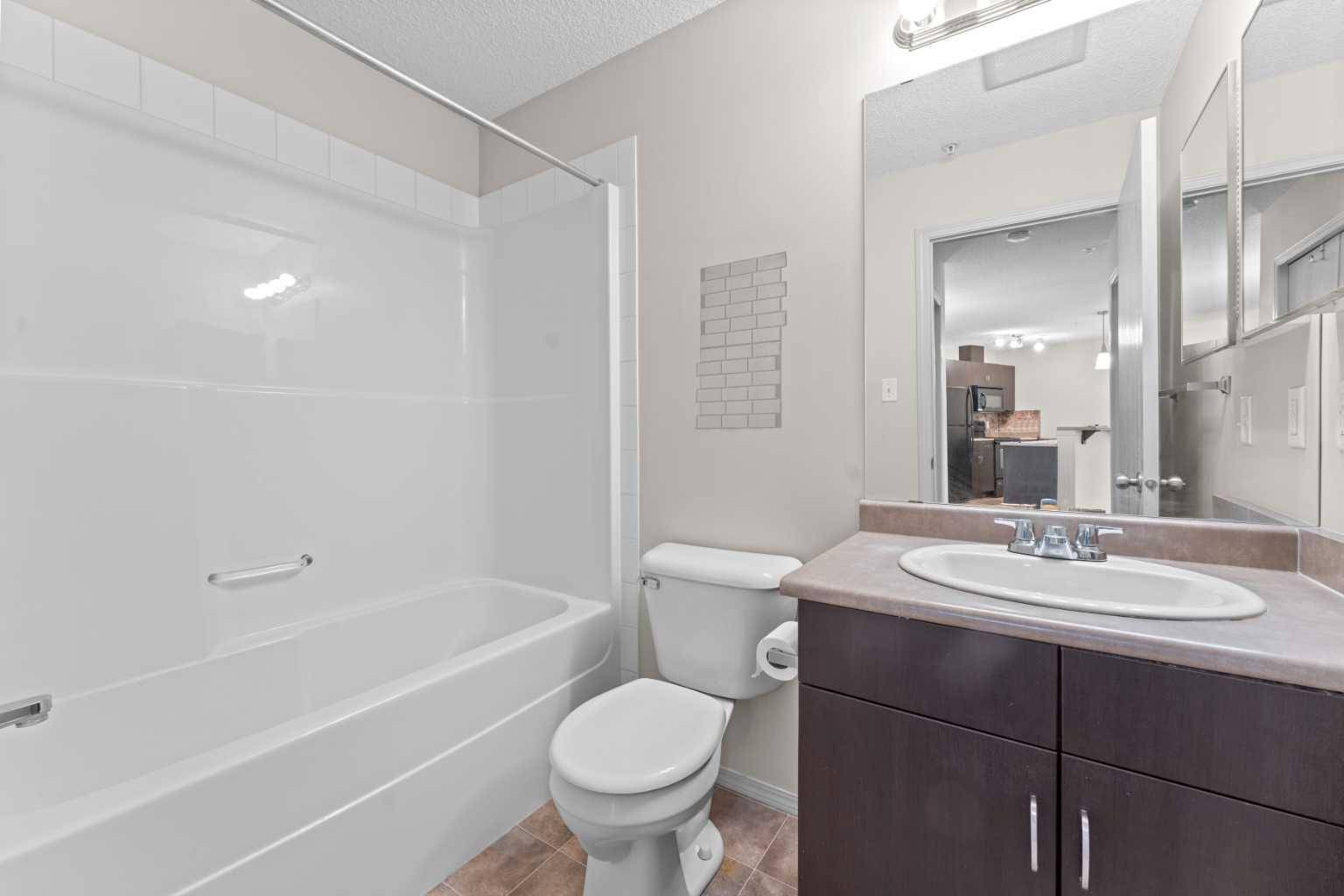 Edmonton, AB T5A 0P8,1180 Hyndman RD #138