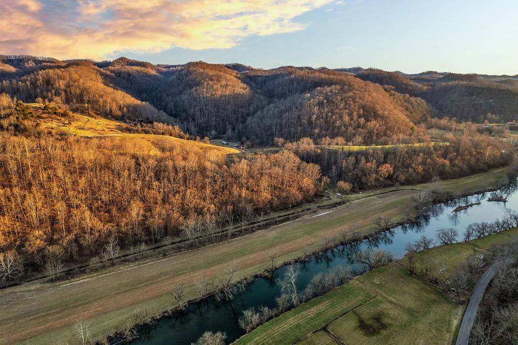 Abingdon, VA 24210,20486 Canebrake Rd