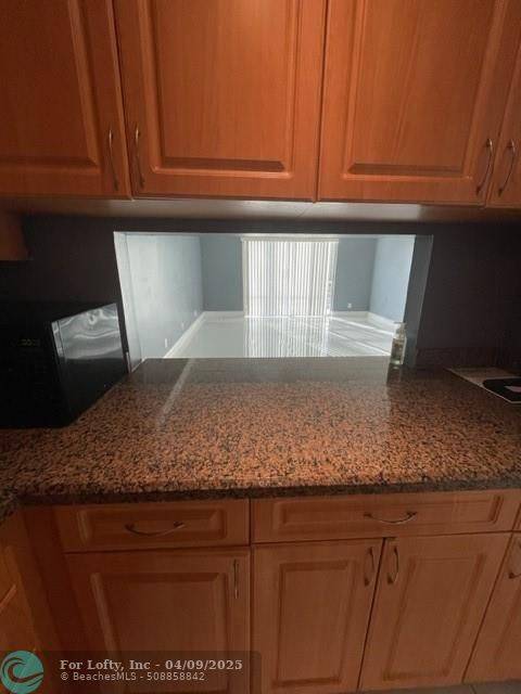 Lauderdale Lakes, FL 33313,4848 NW 24th Ct #209