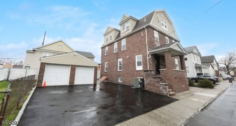 Nutley Twp., NJ 07110,23 Roma St