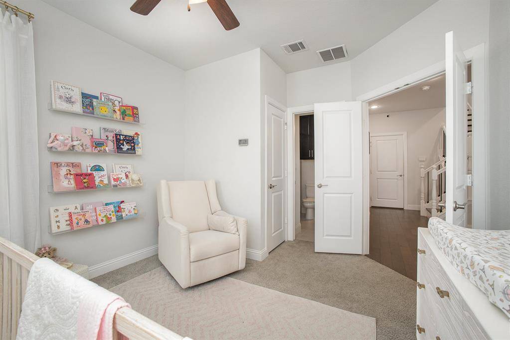 Dallas, TX 75212,1117 Tea Olive Lane