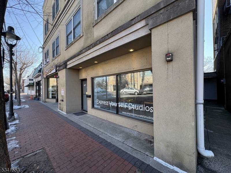 Maplewood Twp., NJ 07040,1877 Springfield Ave