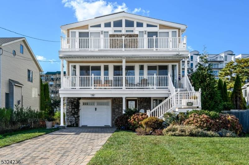 Long Branch City, NJ 07740,272 Ocean Ave